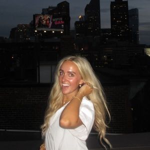 Meet your Posher, Kendra